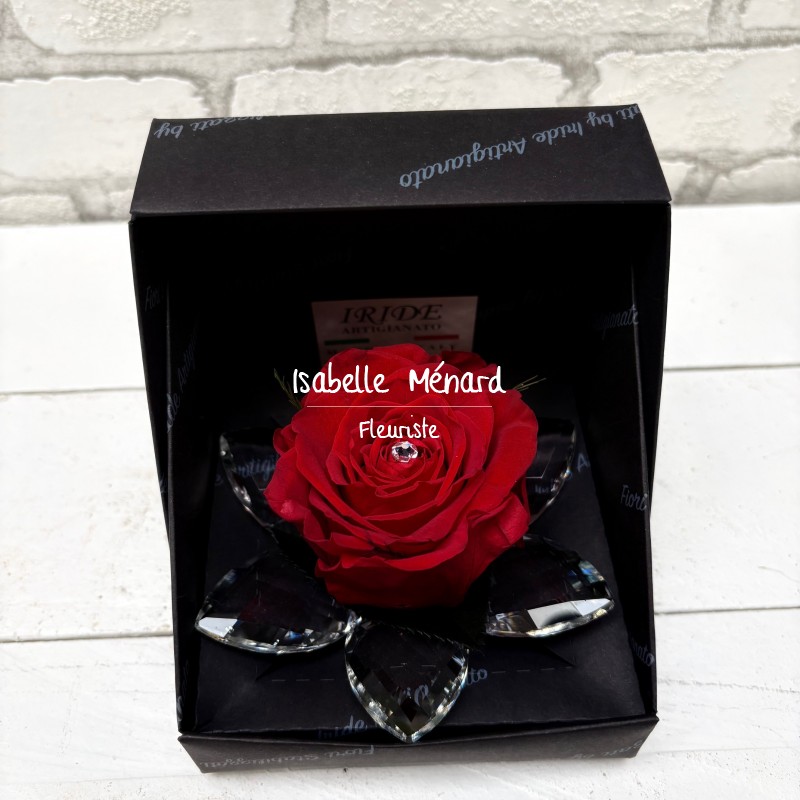 Rose éternelle dans écrin cristal